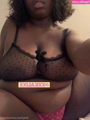 xxkalixx - I couldn t wait to try this out  New toy has me moaning and dripping