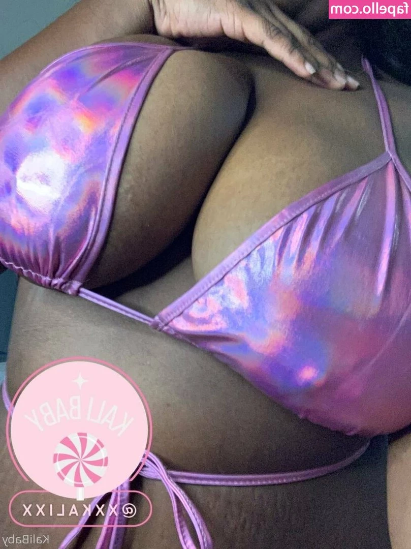 xxkalixx - Would you like to know what I think of your cock? 😋send me the