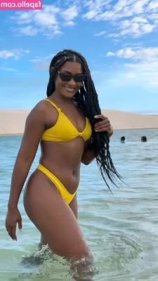 Erika Januza [ erika-januza ] - Sensual...😈 💭