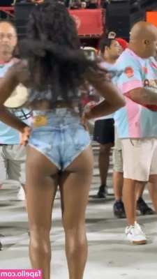 Erika Januza [ erika-januza ] - Enjoy the dildo so much