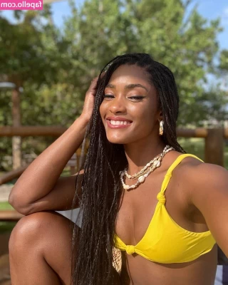 Erika Januza [ erika-januza ] - This booty needs your attention