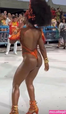 Erika Januza [ erika-januza ] - Get ready for some hot girl on girl videos and pics 💃🏻
