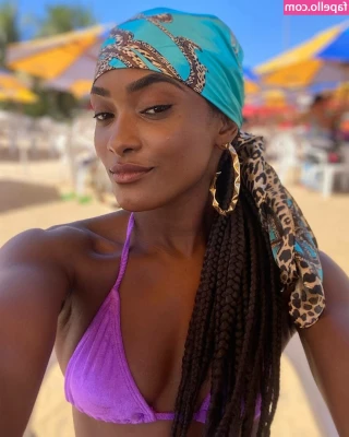 Erika Januza [ erika-januza ] - Bu