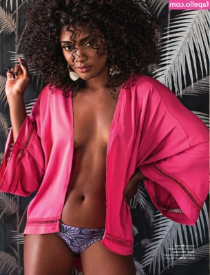 Erika Januza [ erika-januza ] - Some Ferrari nudes