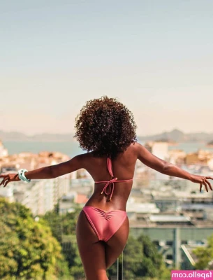 Erika Januza [ erika-januza ] - Morning!