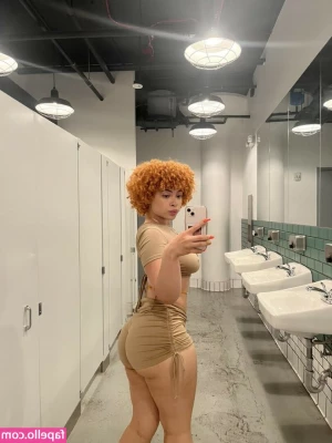 Ice Spice [ ice-spice ] - which pose shows my girldick off best