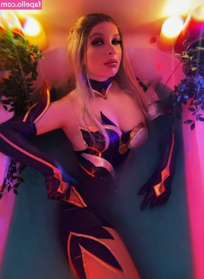 Lara Lunardi [ lara-lunardi ] - Sleepy butt