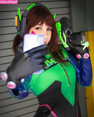 Lara Lunardi [ lara-lunardi ] - Kitten s cummies