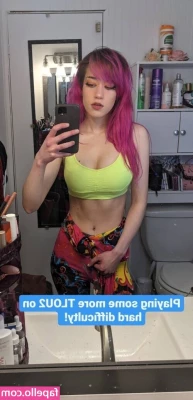 Queen Tofu [ queen-tofu-1 ] - Ti piace il mio nuovo costume?😜