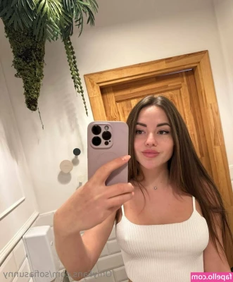 sofiasunny - PLEASURE IS OUR BIRTHRIGHT Friendly, sexy, satisfying, and orgasmic.