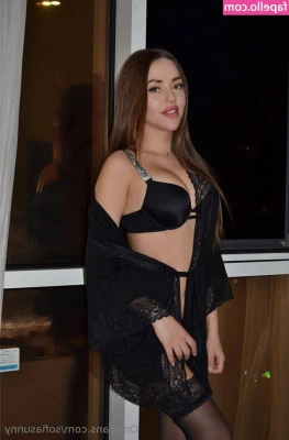 sofiasunny - Swipe >>> 🎄 Christmas isn't over yet!