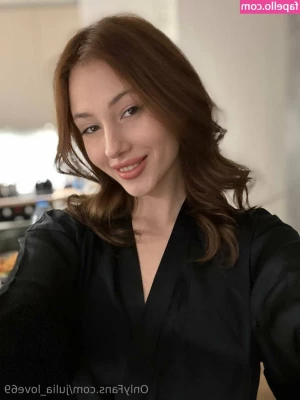 julia_love69 [ julia-love69 ] - “Tease me until I’m begging for it” 🔥🔥🔥