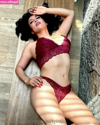 Sugey Abrego [ sugey-abrego ] - Anna video 7 nudo burlesque