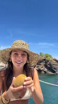 Ellie Dobleske [ ellie-dobleske ] - Are you worthy of even looking at them ???