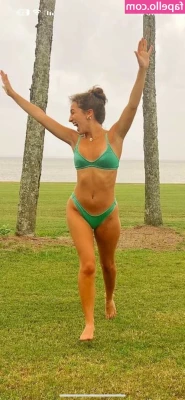 Ellie Dobleske [ ellie-dobleske ] - Do you think you have enough dick to please me  Doubt it  I m doing 