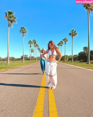 Ellie Dobleske [ ellie-dobleske ] - inimitable_sara  inimitable_sara  inimitable_sara     hello daddy are