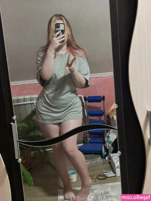 R1nari - My pussy has been absolutely soaked  the last couple of days  I ve