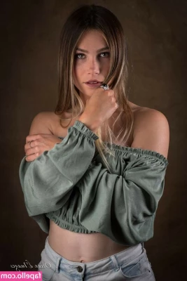 Tslanaxoxo - they re so squishy   here  you feel -