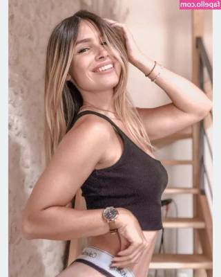 Tslanaxoxo - Mondays aren't the only thing that makes me crazy 💦