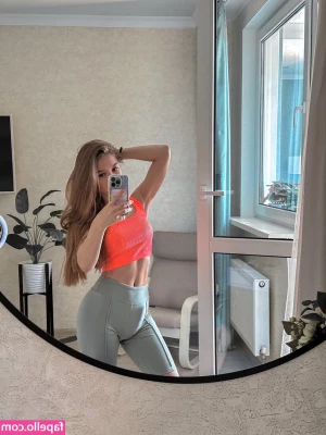 Tslanaxoxo - I think they re right  blondes do have more fun