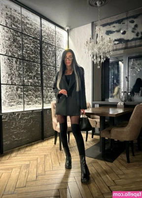 sasha.s.a.v.a.g.e [ sasha-s-a-v-a-g-e ] - Horny all day
