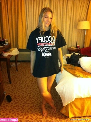 Ronda Rousey [ ronda-rousey ] - Hehe now I just need a tail to plug my hole
