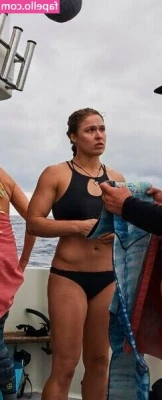 Ronda Rousey [ ronda-rousey ] - HOT guy/girl shower video WITH FACIAL for all my members who have