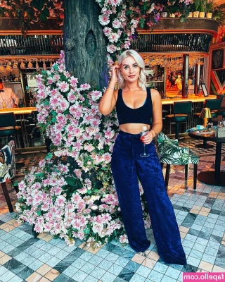Jess Davies [ jess-davies ] - You have to see this brand new content!🥳🤪