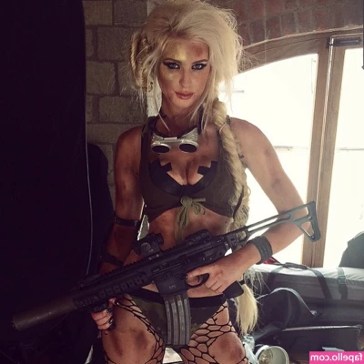 Jess Davies [ jess-davies ] - Aren t you tired of watching me yet  No  Then let s continue the tour
