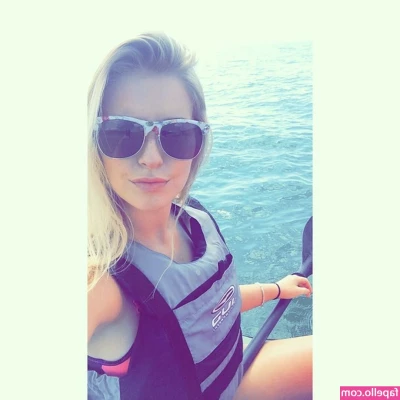 Jess Davies [ jess-davies ] - Do you want to taste my juice