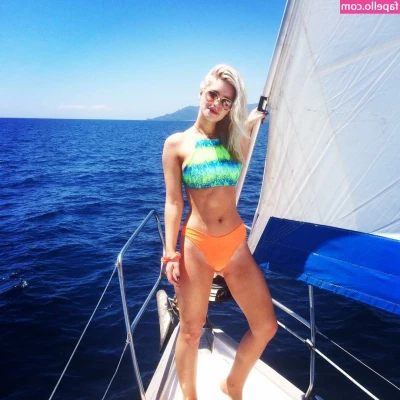 Jess Davies [ jess-davies ] - Mojadita