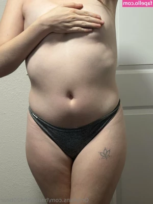 hannah0420bear - Lets start the year off slutty