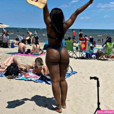 sylviahussein - Y all know you want to subscribe