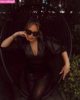 Leah Remini [ leah-remini ] - I love bouncing on daddy s dick