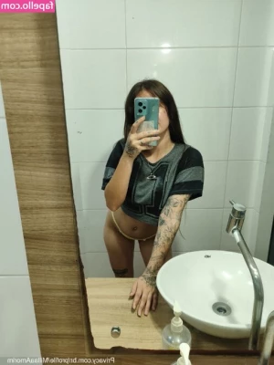 Camila Amorim [ camila-amorim ] - สายถก