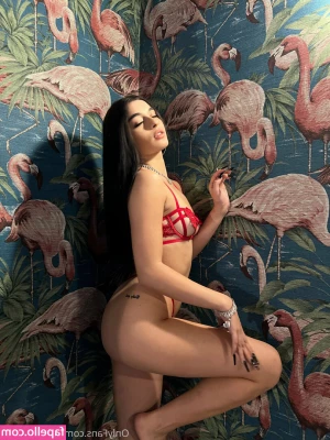 Sofia Crisafulli [ sofia-crisafulli-1 ] - who wants to help me take these fishnets off??💦🥵