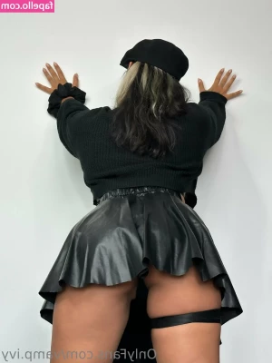 vamp.ivy [ vamp-ivy ] - Buenos días !!!!esta noche os gustaría conexion en vivo