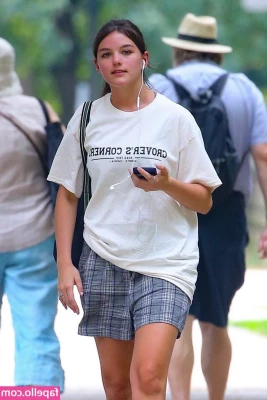 Suri Cruise [ suri-cruise ] - Having some issues uploading  Hang tight