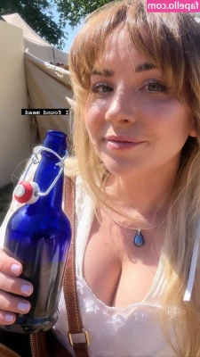 Mary Kish [ mary-kish ] - Throwback to a foggy morning in Kauai when I masturbated on the
