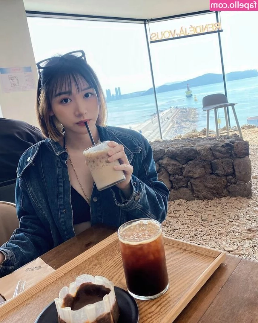 映雪Inshy [ inshy ] - Hey guys I’ve been traveling for a day or two thanks to you who