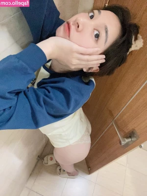 映雪Inshy [ inshy ] - And back to the photo shoot!📸 To conquer your heart with hot new