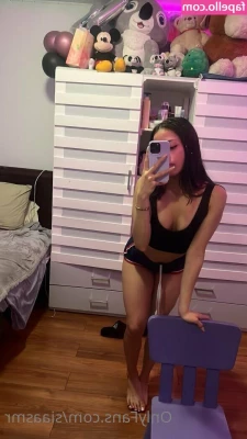 siaasmr - I look pretty good covered in cum  don t I