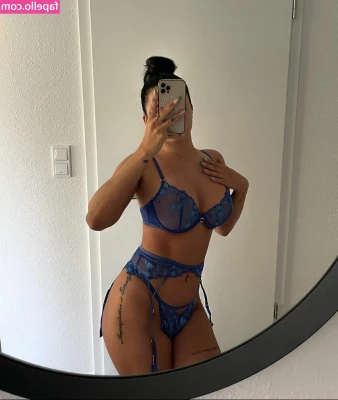 Isabell Böttger [ isabell-bttger ] - Add me Twitter.com/zaragoxx
