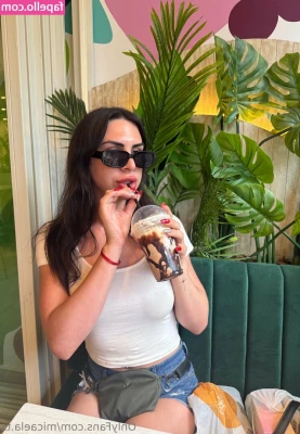 micaela.ts [ micaela-ts ] - I want to lick you like a lollipop