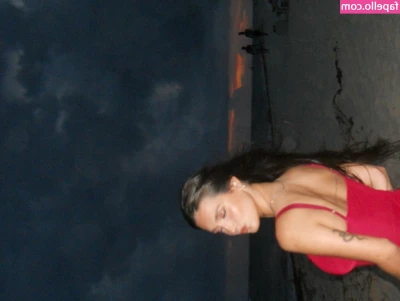 Greta Marchiorato [ greta-marchiorato ] - I am so horny, Master. Can you play with my kitty now? 😈 Eu to com