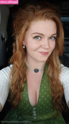 Foxydirndl - I want to get pounded out   dm me for private session