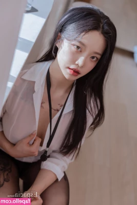 wmookies - tip 20  to get this full video right in your dms  WET GIRL GIRL