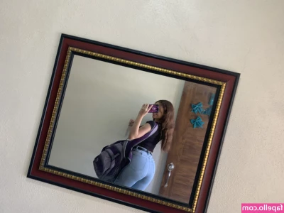 vivianabueno13 - New content tonight   I ll give you a hint