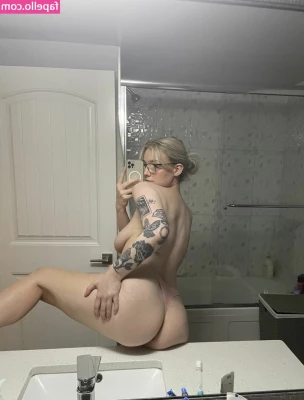 ameliaamoon - What would you give to have these lips wrapped around your cock?