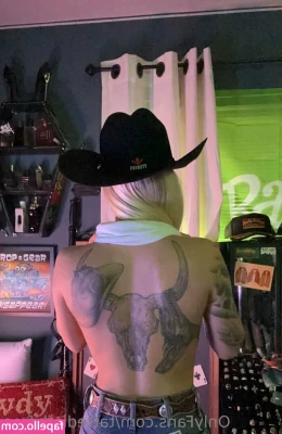 tattedladyfree - Another booty gif ☺️